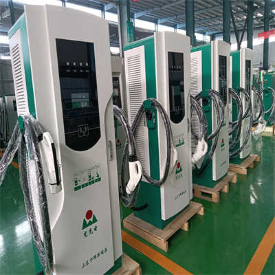 ɽ�����׮����